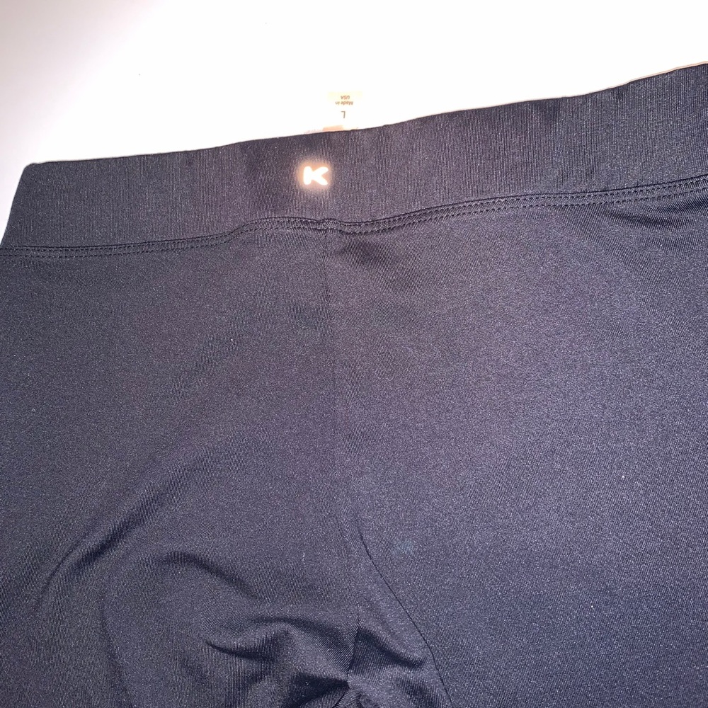 KORAL Sahara and black high rise leggings - Picture 7 of 10